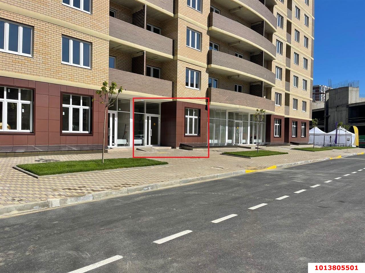 Фото №6: Торговое помещение 41&nbsp;м², 1/25&nbsp;эт. - Краснодар, Прикубанский внутригородской округ, ЖК Лучший, мкр. имени Петра Метальникова, ул. Петра Метальникова, 36