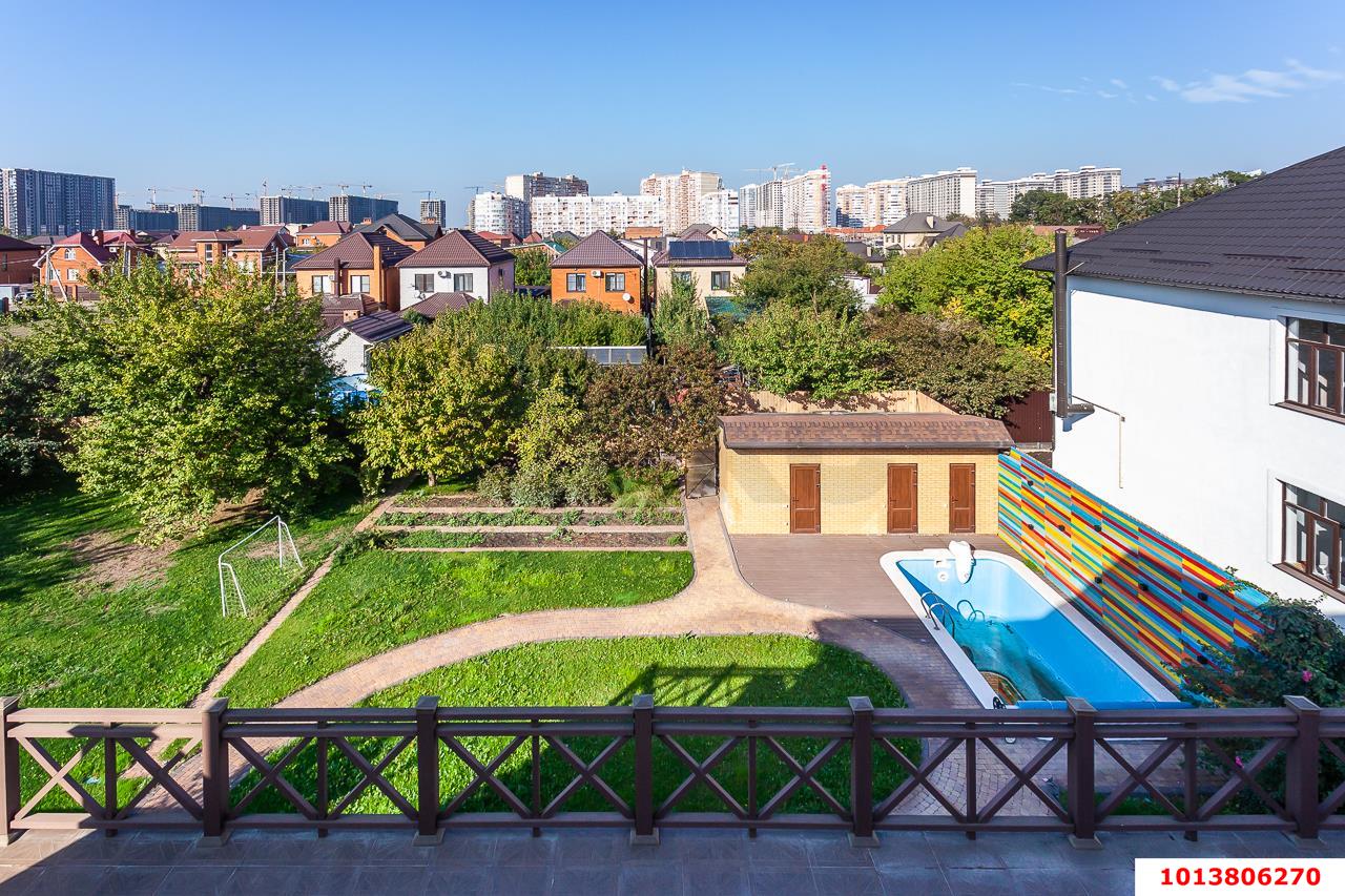 Фото №2: Дом 514&nbsp;м² + 14&nbsp;сот., 3&nbsp;эт. - Краснодар, Прикубанский внутригородской округ, Калинино, мкр. Завод Радиоизмерительных Приборов, ул. Братьев Черников, 53