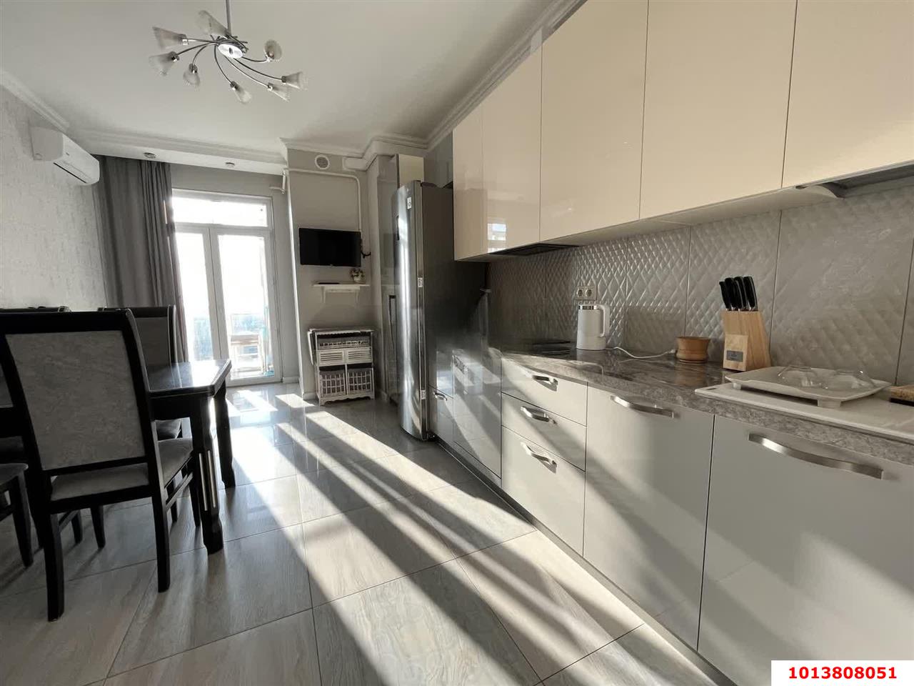 Фото №2: 2-комнатная квартира 71&nbsp;м², 10/10&nbsp;эт. - Кабардинка, ул. Мира, 15