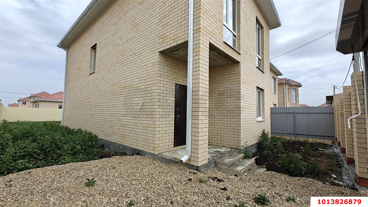 Фото №2: Дом 142&nbsp;м² + 4.24&nbsp;сот., 2&nbsp;эт. - Южный, п. коттеджный  Южная столица, ул. Волжская, 3
