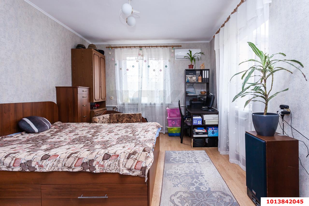 Фото №8: Дом 264&nbsp;м² + 13.11&nbsp;сот., 3&nbsp;эт. - Дорожник, мкр. Прикубанский внутригородской округ, ул. Яблоневая, 11