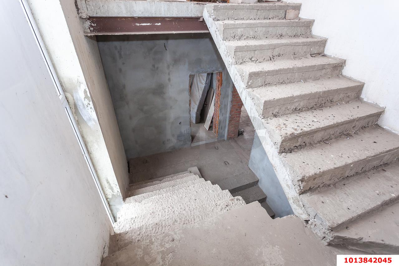 Фото №11: Дом 264&nbsp;м² + 13.11&nbsp;сот., 3&nbsp;эт. - Дорожник, мкр. Прикубанский внутригородской округ, ул. Яблоневая, 11