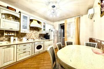 Фото №1: 5+-комнатная квартира 176&nbsp;м², 3/4&nbsp;эт. - Краснодар, мкр. Дубинка, ул. Ставропольская, 178