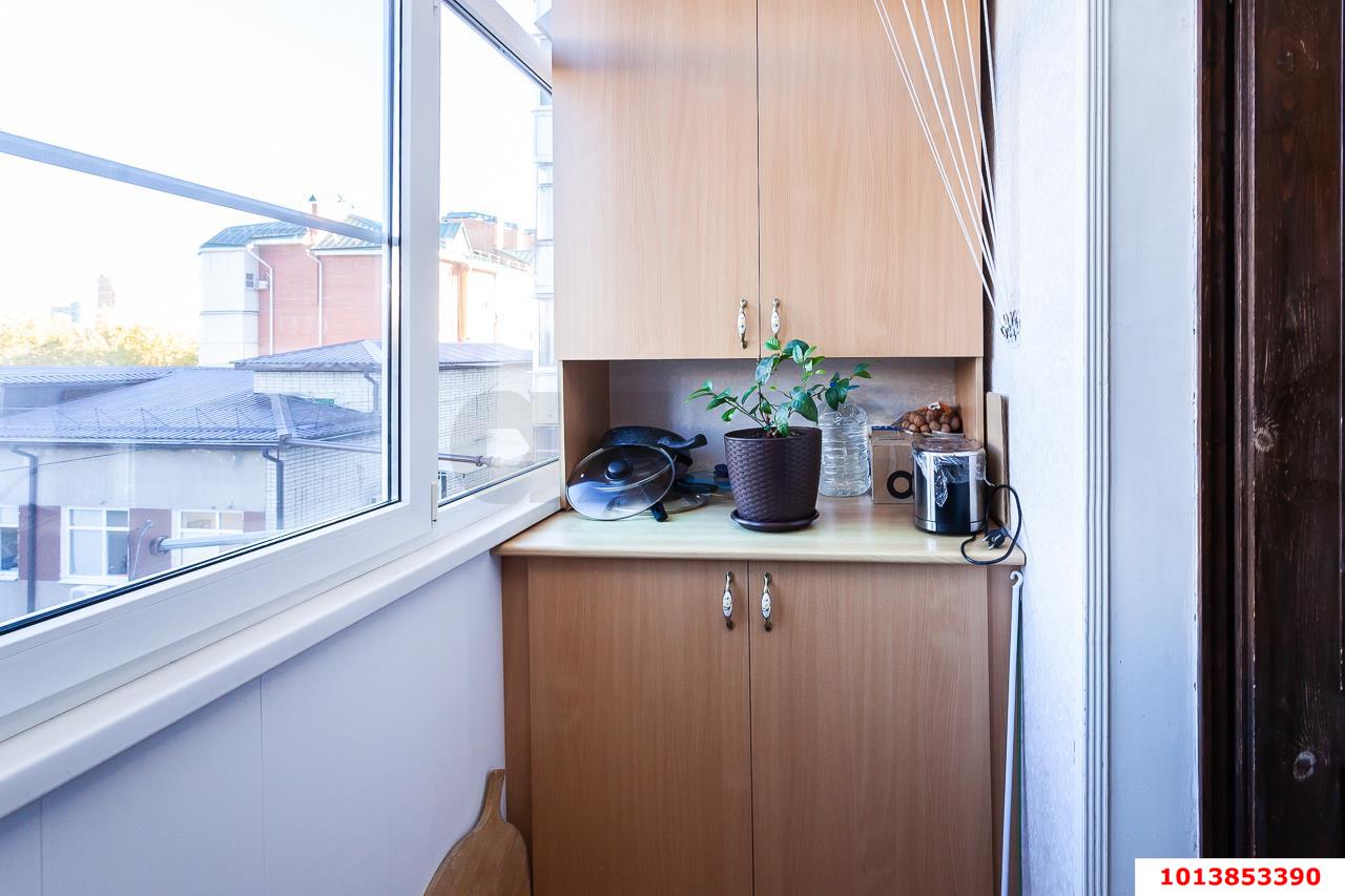 Фото №7: 4-комнатная квартира 87&nbsp;м², 4/14&nbsp;эт. - Краснодар, Западный внутригородской округ, мкр. Юбилейный, б-р Платановый, 10