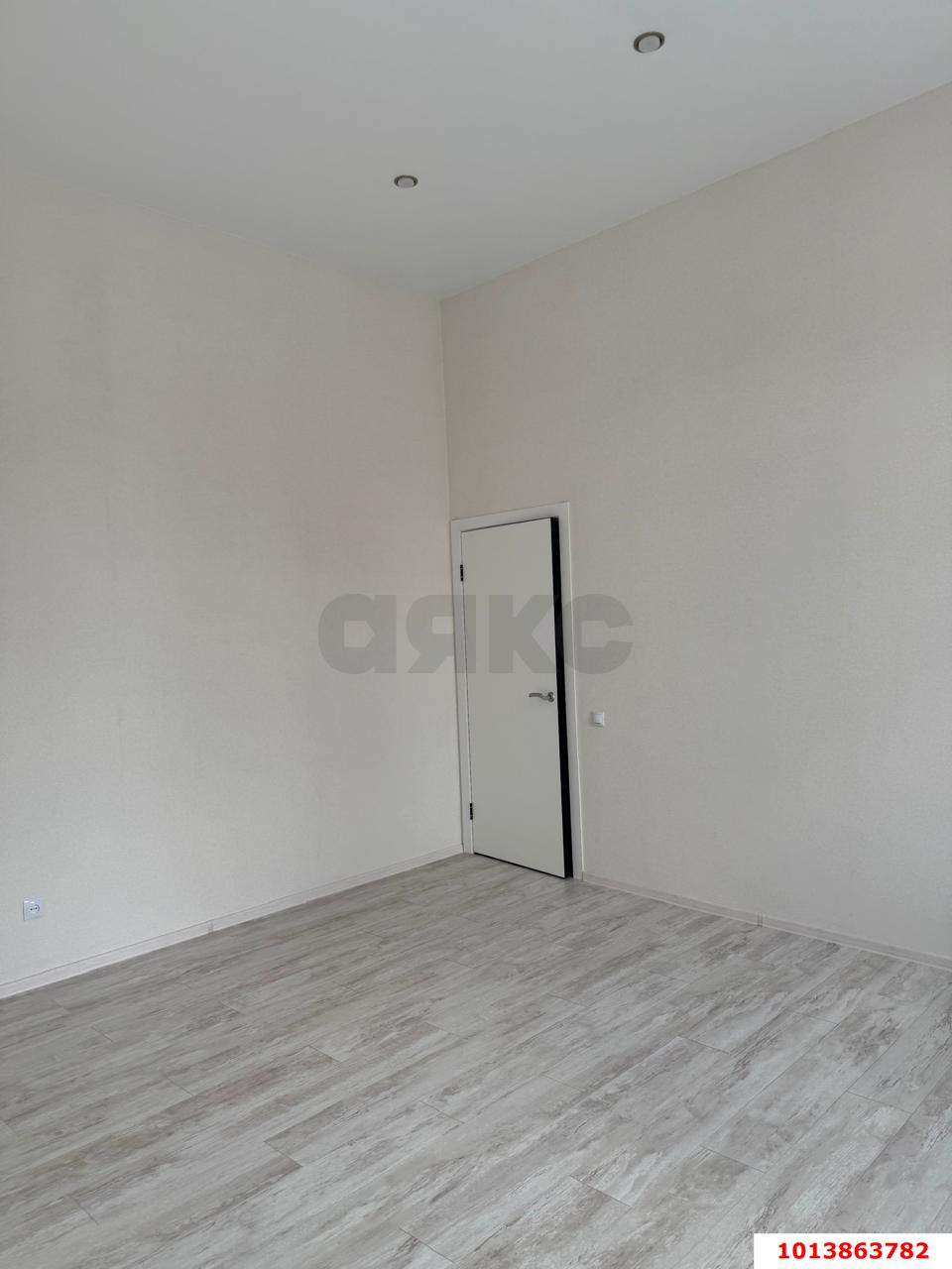 Фото №4: 2-комнатная квартира 50&nbsp;м², 1/1&nbsp;эт. - Краснодар, Центральный внутригородской округ, мкр. Центральный, ул. Янковского, 63