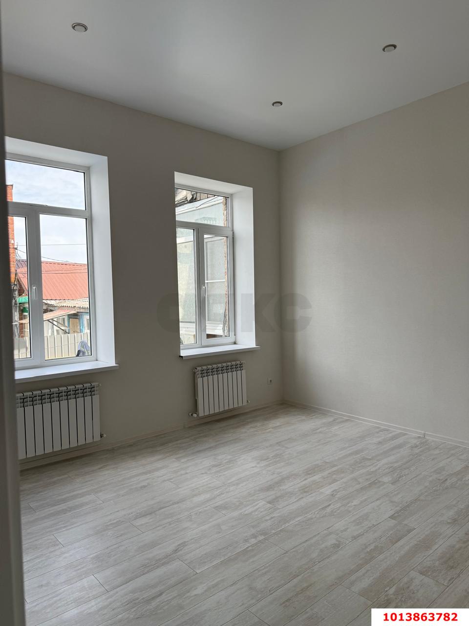 Фото №2: 2-комнатная квартира 50&nbsp;м², 1/1&nbsp;эт. - Краснодар, Центральный внутригородской округ, мкр. Центральный, ул. Янковского, 63