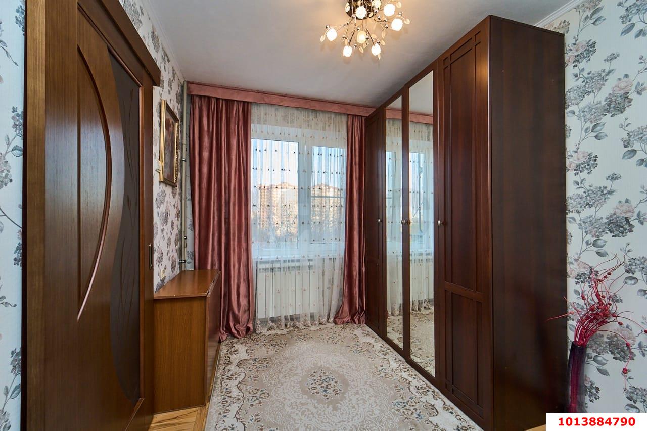 Фото №7: 4-комнатная квартира 75&nbsp;м², 8/9&nbsp;эт. - Краснодар, Карасунский внутригородской округ, мкр. Гидростроителей, ул. имени Игнатова, 51
