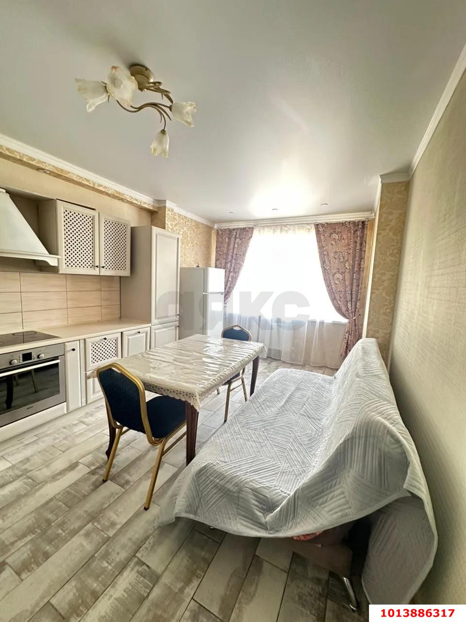 Фото №1: 1-комнатная квартира 51&nbsp;м², 17/17&nbsp;эт. - Краснодар, Центральный внутригородской округ, мкр. Центральный, ул. Березанская, 88/2