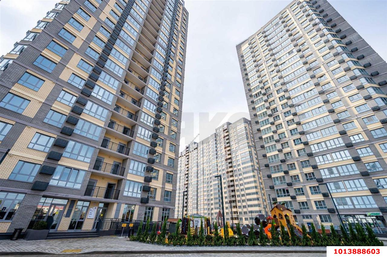 Фото №1: 2-комнатная квартира 68&nbsp;м², 9/24&nbsp;эт. - Краснодар, Карасунский внутригородской округ, мкр. ЖК Сказка Град, ул. имени В.Н. Мачуги, 166к3