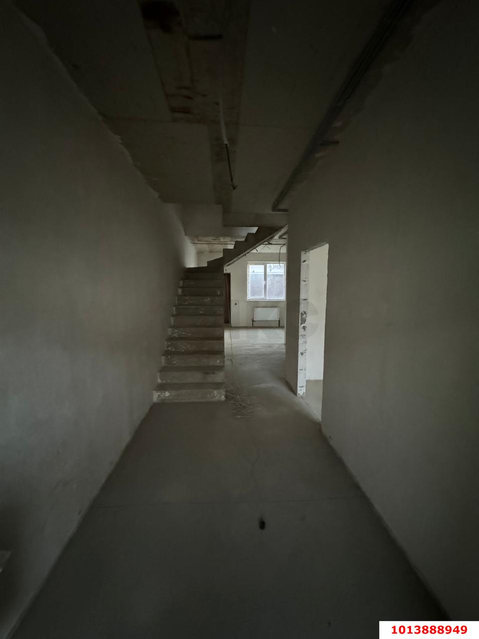 Фото №7: 3-комнатная квартира 90&nbsp;м², 1/2&nbsp;эт. - Пригородный, Карасунский внутригородской округ, мкр. Алтайский, ул. Болгарская, 14к2