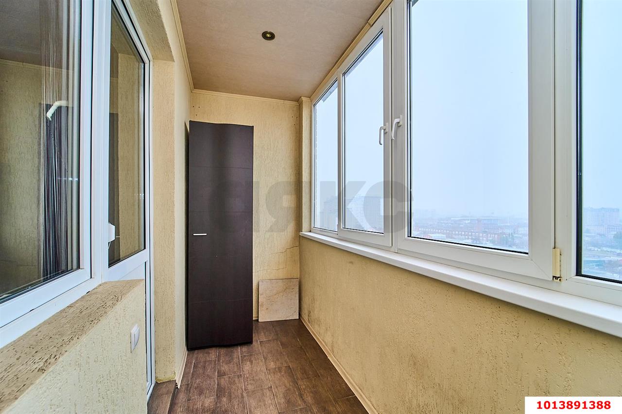 Фото №16: 2-комнатная квартира 90&nbsp;м², 15/16&nbsp;эт. - Краснодар, Центральный внутригородской округ, мкр. Центральный, ул. Промышленная, 19/2