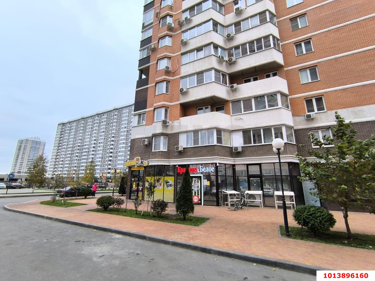 Фото №3: Торговое помещение 105&nbsp;м², 1/18&nbsp;эт. - Краснодар, Прикубанский внутригородской округ, Россинского, мкр. жилой комплекс Альпы, ул. Командорская, 6к2