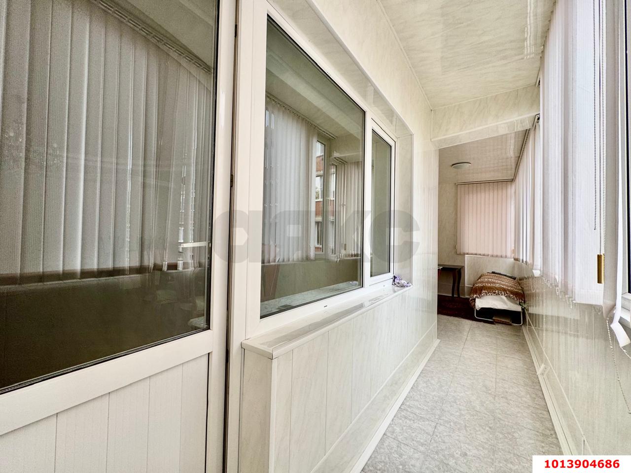 Фото №9: 4-комнатная квартира 150&nbsp;м², 3/6&nbsp;эт. - Краснодар, Прикубанский внутригородской округ, мкр. Фестивальный, ул. Яна Полуяна, 17