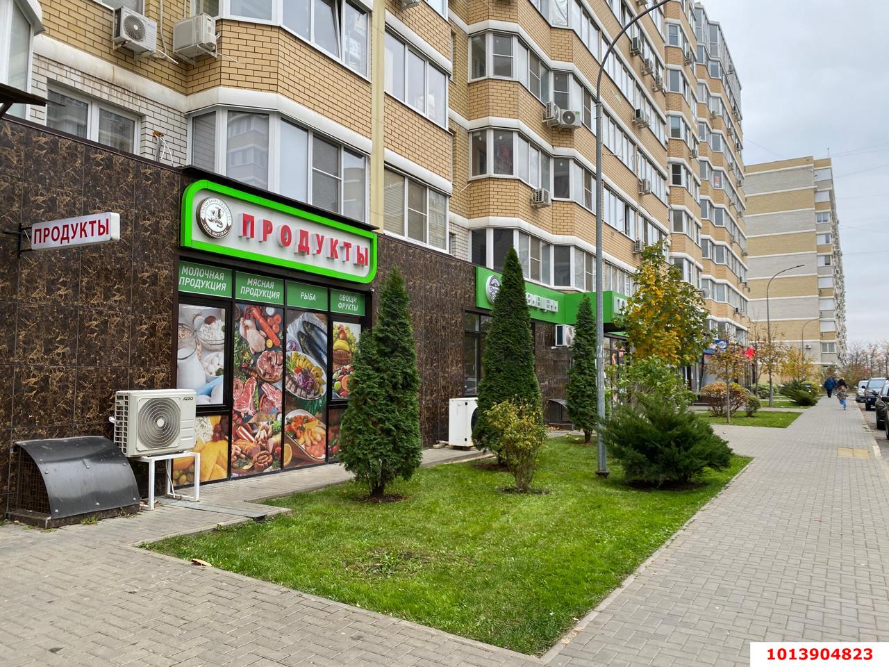 Фото №2: Торговое помещение 83&nbsp;м², 1/16&nbsp;эт. - Краснодар, Прикубанский внутригородской округ, мкр. жилой комплекс Самолёт-2, ул. Западный Обход, 57