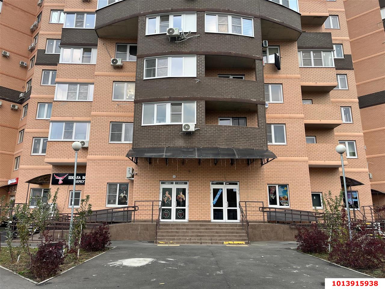 Фото №1: Торговое помещение 167&nbsp;м², 1/16&nbsp;эт. - Краснодар, Карасунский внутригородской округ, Почтовый, мкр. жилой комплекс Авиатор, ул. имени Валерия Гассия, 2