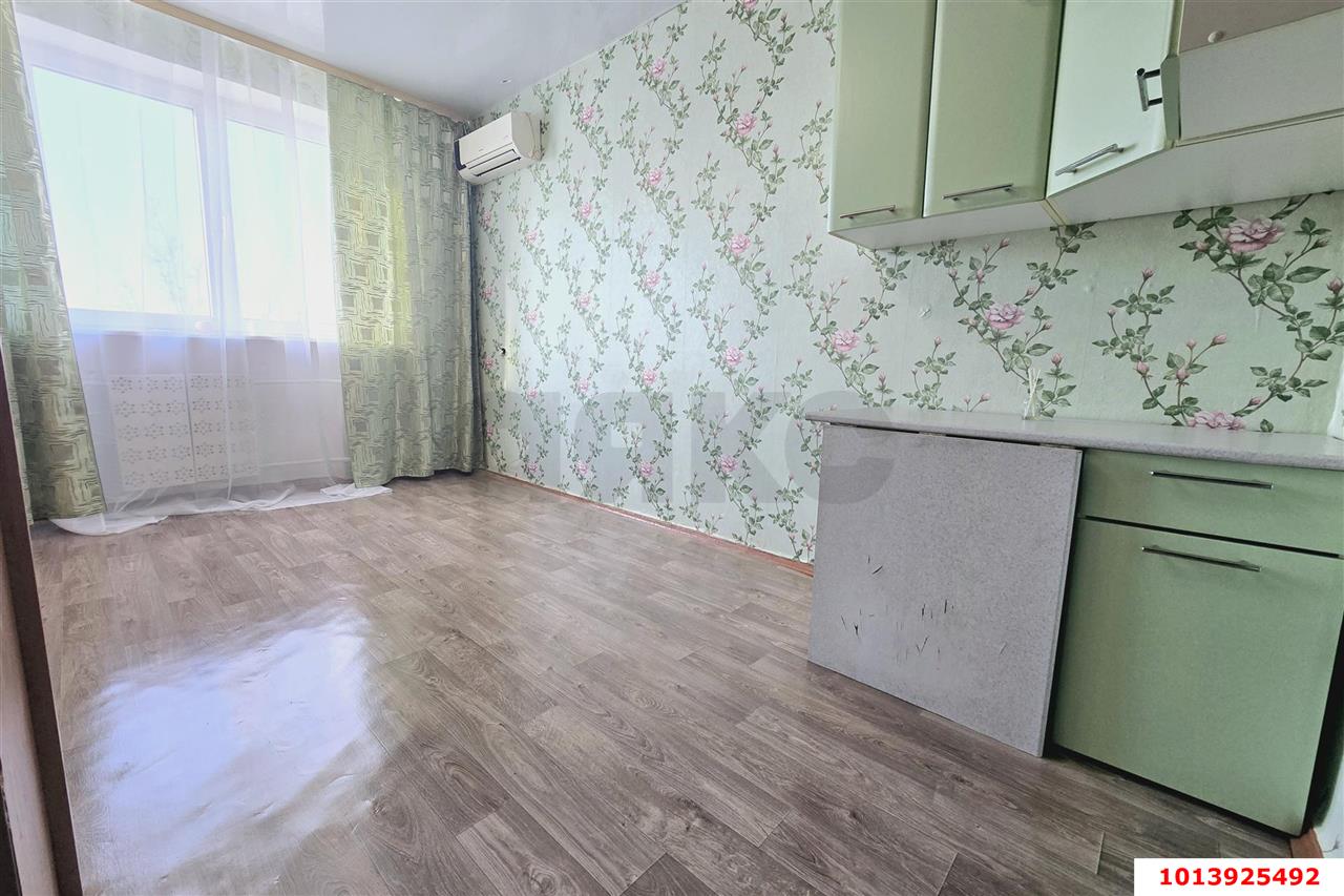 Фото №4: Комната 13&nbsp;м², 5/5&nbsp;эт. - Краснодар, Карасунский внутригородской округ, мкр. Хлопчато-бумажный Комбинат, ул. Таганрогская, 5