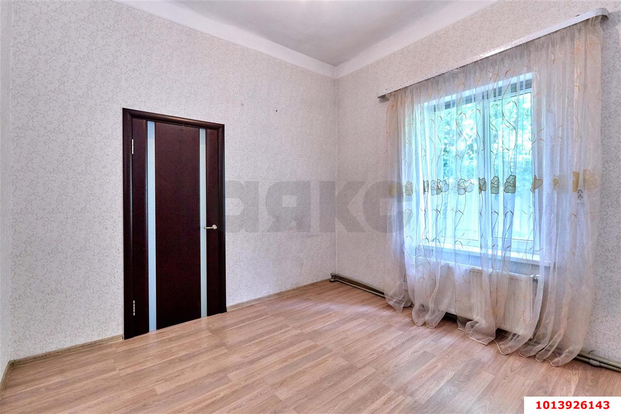 Фото №3: Дом 46&nbsp;м² + 3&nbsp;сот., 1&nbsp;эт. - Краснодар, Западный внутригородской округ, мкр. Центральный, ул. Ленина, 12