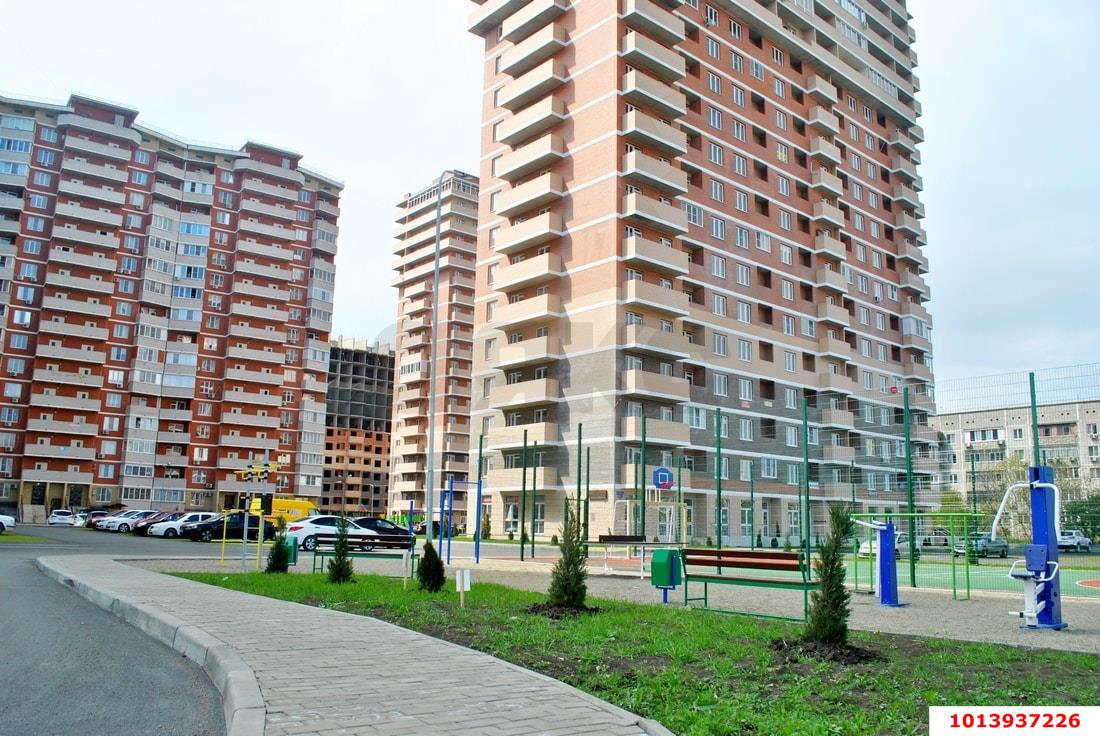 Фото №5: 1-комнатная квартира 34&nbsp;м², 10/19&nbsp;эт. - Краснодар, Прикубанский внутригородской округ, Калинино, Завод Радиоизмерительных Приборов, мкр. ЖК Акварели-2, ул. Тепличная, 62/1к3
