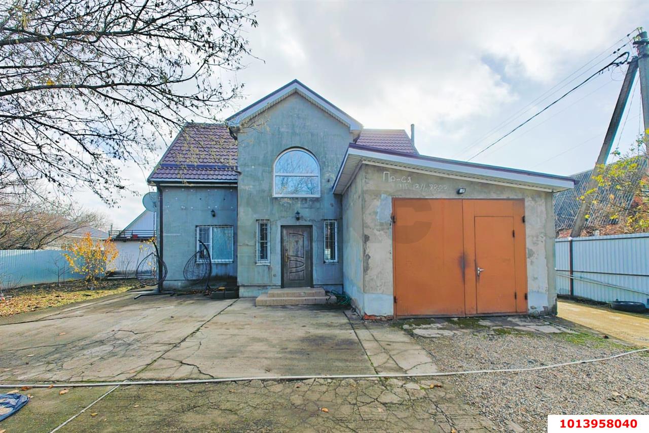 Фото №2: Дом 160&nbsp;м² + 5&nbsp;сот., 2&nbsp;эт. - Виктория, мкр. Карасунский внутригородской округ, ул. Плодовая, 344