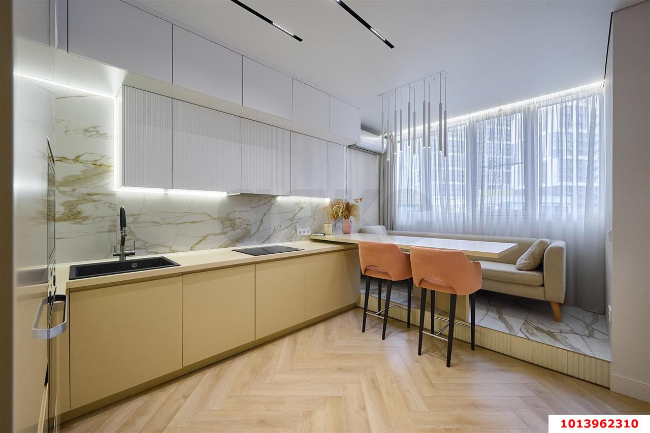 Фото №2: 2-комнатная квартира 70&nbsp;м², 2/23&nbsp;эт. - Краснодар, Центральный внутригородской округ, Табачная Фабрика, мкр. ЖК Все Свои Вип, ул. Колхозная, 5