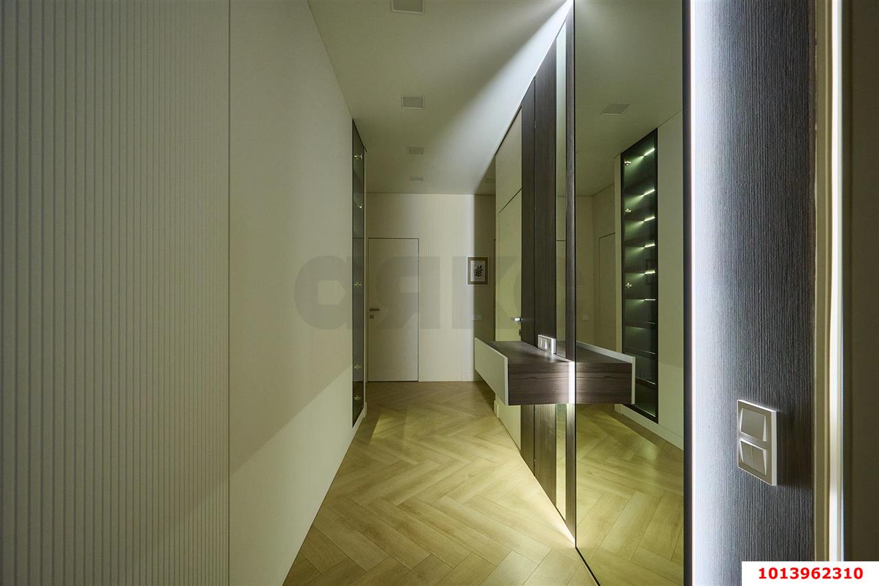 Фото №9: 2-комнатная квартира 70&nbsp;м², 2/23&nbsp;эт. - Краснодар, Центральный внутригородской округ, Табачная Фабрика, мкр. ЖК Все Свои Вип, ул. Колхозная, 5