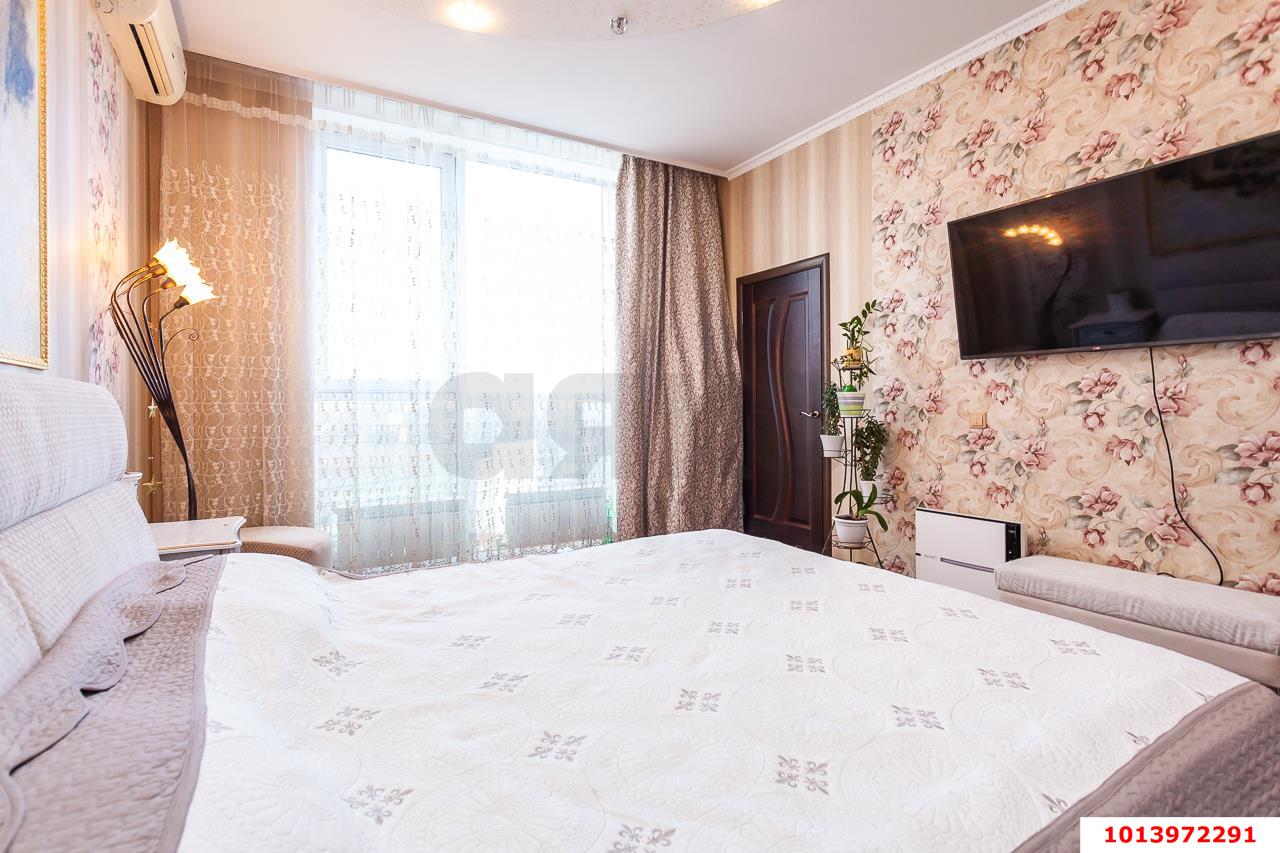 Фото №5: 1-комнатная квартира 61&nbsp;м², 9/22&nbsp;эт. - Краснодар, Западный внутригородской округ, мкр. Центральный, ул. Кубанская Набережная, 37/11