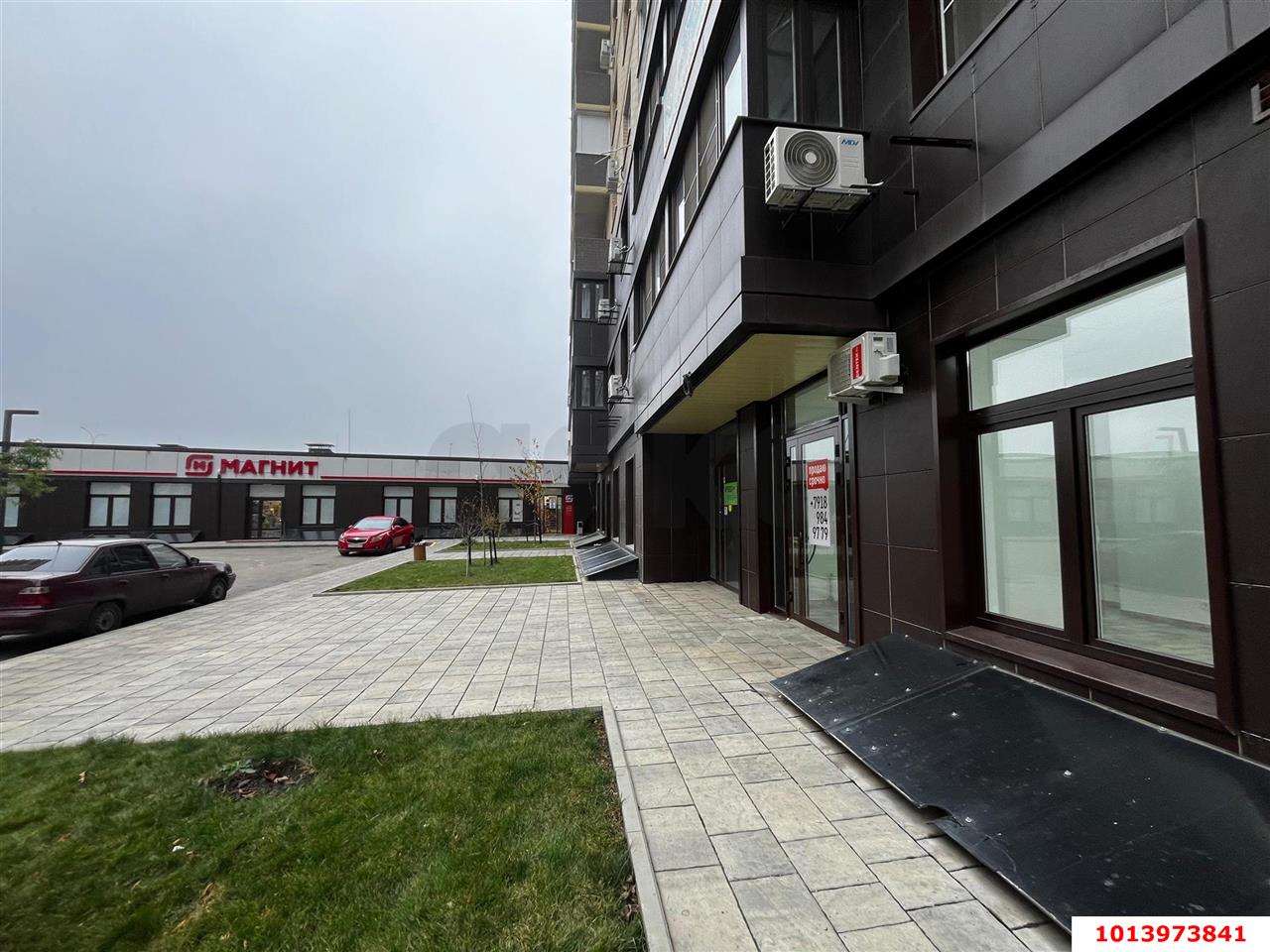 Фото №7: Торговое помещение 37&nbsp;м², 1/16&nbsp;эт. - Краснодар, Прикубанский внутригородской округ, мкр. жилой комплекс Ракурс, ул. имени Героя Ростовского, 8к2