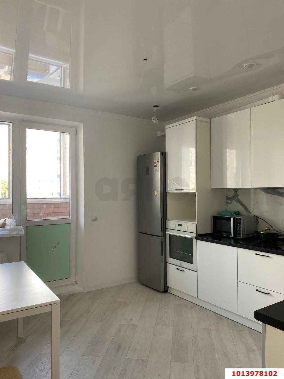 Фото №10: 3-комнатная квартира 90&nbsp;м², 2/22&nbsp;эт. - Краснодар, Прикубанский внутригородской округ, мкр. ЖК Бауинвест, ул. имени 40-летия Победы, 186к2