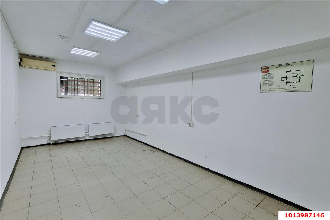 Фото №7: Торговое помещение 45&nbsp;м², 16&nbsp;эт. - Краснодар, Прикубанский внутригородской округ, мкр. Московский, ул. Карякина, 18