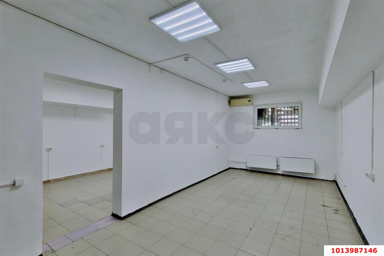 Фото №8: Торговое помещение 45&nbsp;м², 16&nbsp;эт. - Краснодар, Прикубанский внутригородской округ, мкр. Московский, ул. Карякина, 18