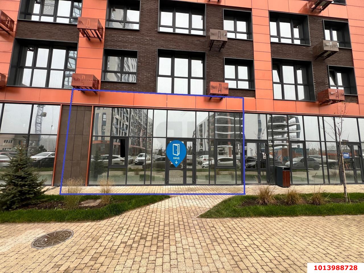 Фото №1: Торговое помещение 86&nbsp;м², 1/9&nbsp;эт. - Краснодар, Прикубанский внутригородской округ, мкр. ЖК Архитектор, ул. Наставников, 12