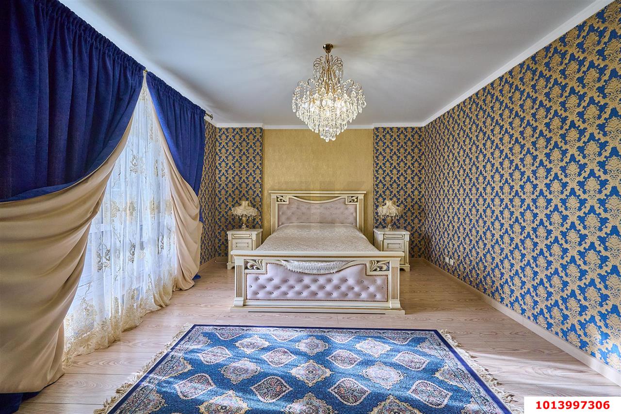 Фото №5: 3-комнатная квартира 150&nbsp;м², 3/16&nbsp;эт. - Краснодар, Центральный внутригородской округ, мкр. Центральный, ул. Промышленная, 49/1