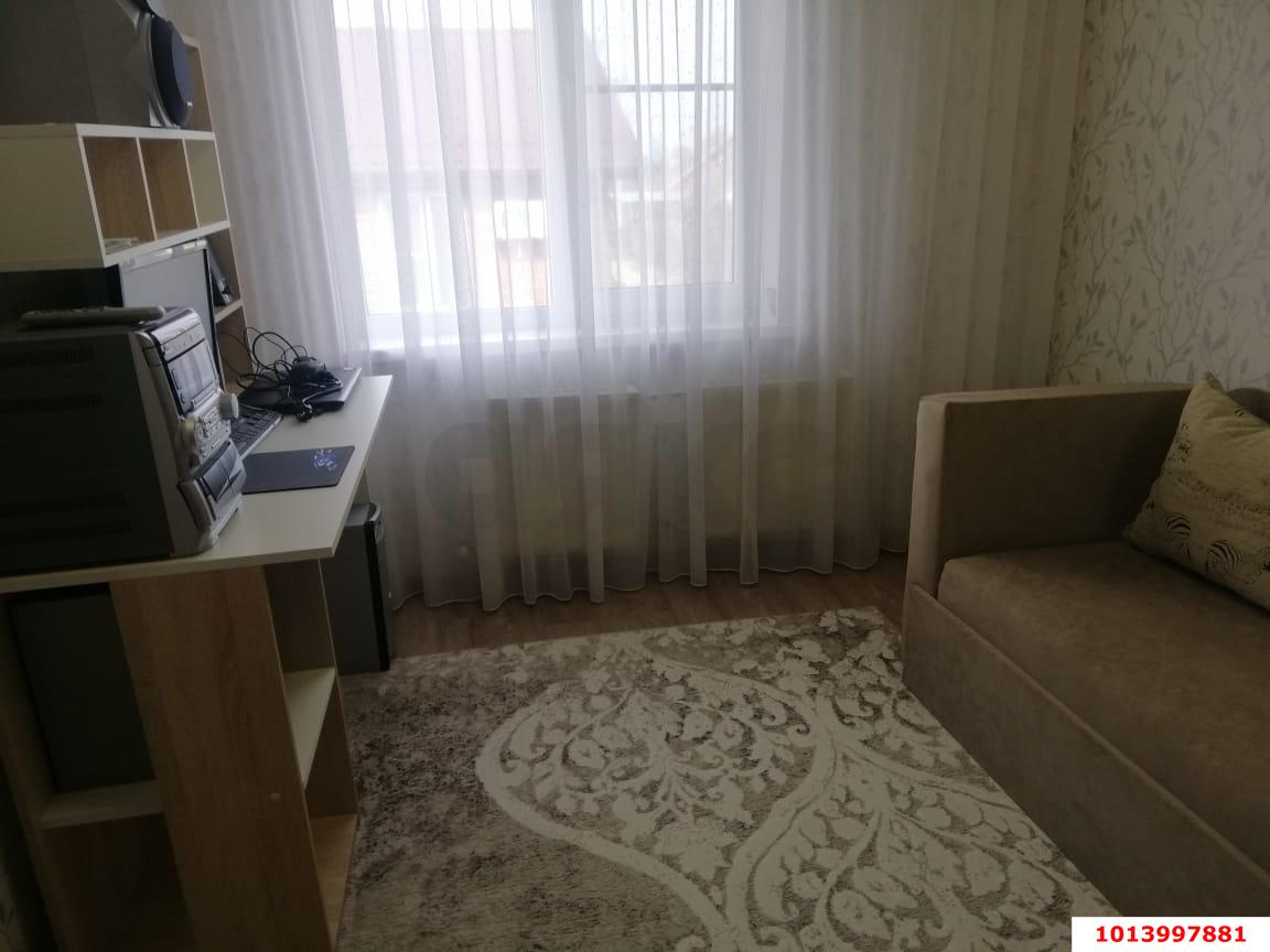 Фото №1: Дом 116&nbsp;м² + 4&nbsp;сот., 2&nbsp;эт. - Октябрьский, Прикубанский внутригородской округ, мкр. СНТ Компрессорщик, ул. Западная, 10
