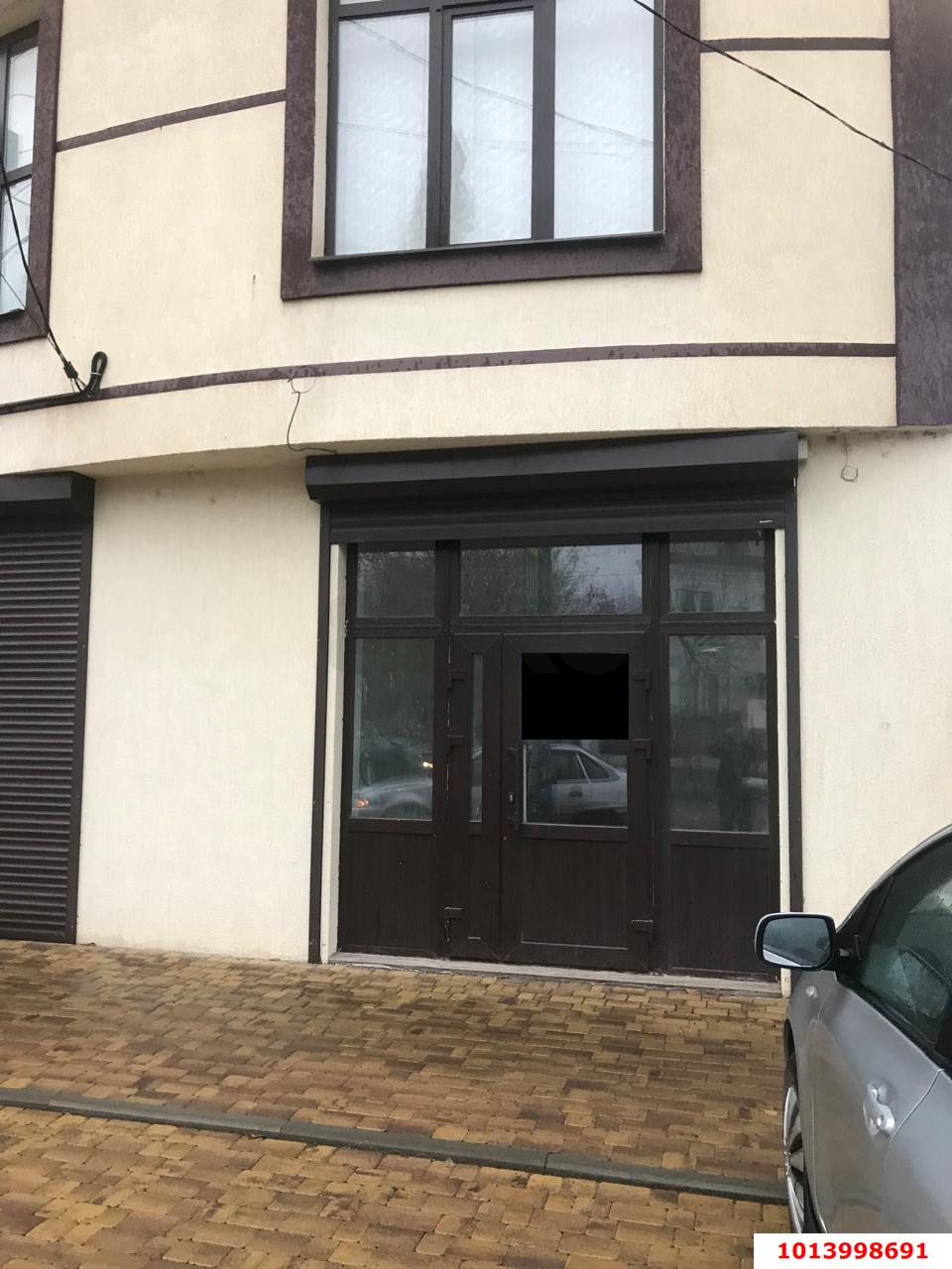 Фото №3: Торговое помещение 40&nbsp;м², 1/3&nbsp;эт. - Краснодар, Западный внутригородской округ, Горогороды, мкр. Центральный, ул. Индустриальная, 129