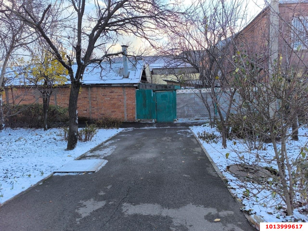 Фото №1: Часть дома 33&nbsp;м² + 2.2&nbsp;сот., 1&nbsp;эт. - Краснодар, Западный внутригородской округ, мкр. Фестивальный, ул. Рылеева, 152