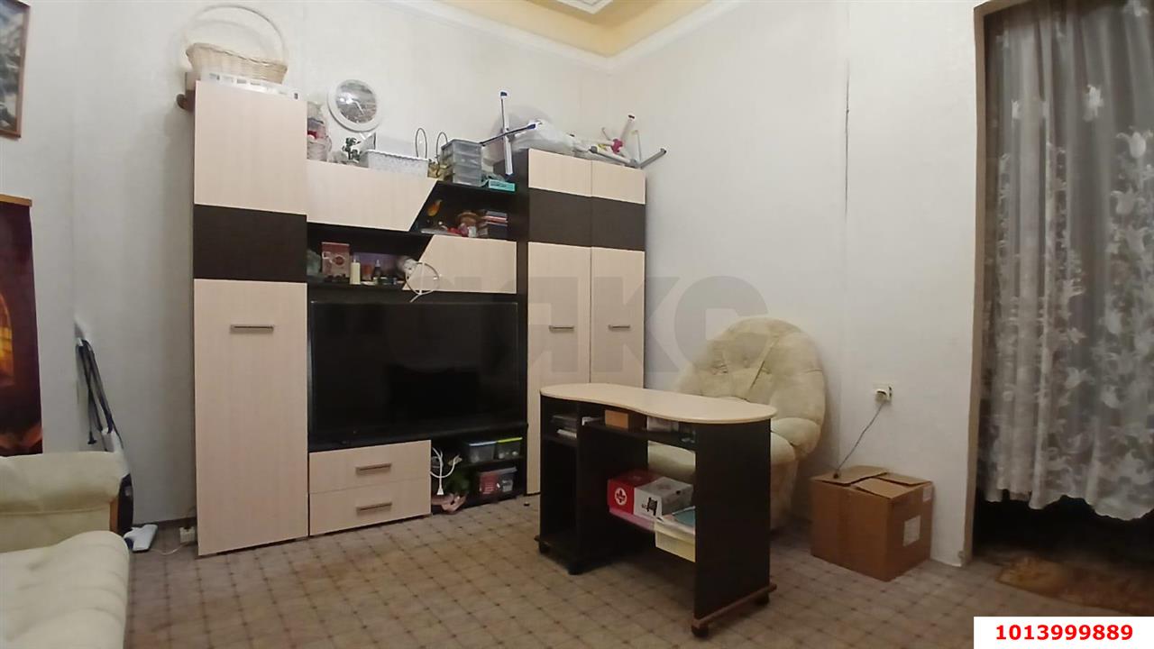 Фото №2: 3-комнатная квартира 67&nbsp;м², 1/1&nbsp;эт. - Краснодар, Центральный внутригородской округ, мкр. Центральный, ул. Карасунская, 116