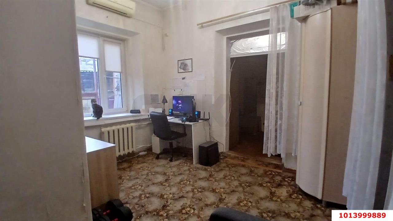 Фото №8: 3-комнатная квартира 67&nbsp;м², 1/1&nbsp;эт. - Краснодар, Центральный внутригородской округ, мкр. Центральный, ул. Карасунская, 116