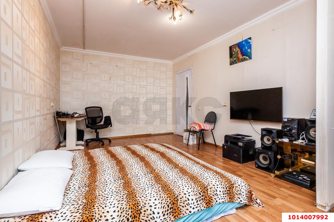 Фото №7: 3-комнатная квартира 86&nbsp;м², 5/12&nbsp;эт. - Краснодар, Западный внутригородской округ, мкр. Юбилейный, ул. Думенко, 33