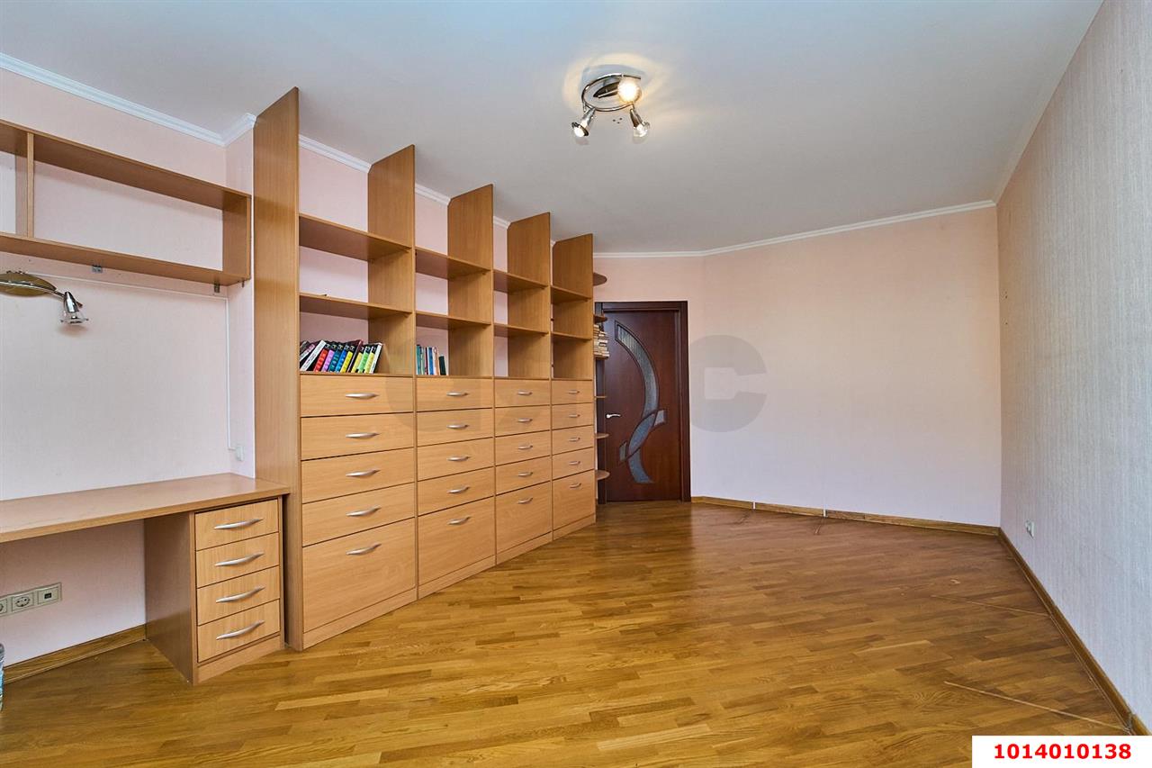 Фото №10: 3-комнатная квартира 120&nbsp;м², 7/16&nbsp;эт. - Краснодар, Прикубанский внутригородской округ, Отделение № 1 совхоза Солнечный, мкр. Фестивальный, ул. Атарбекова, 7