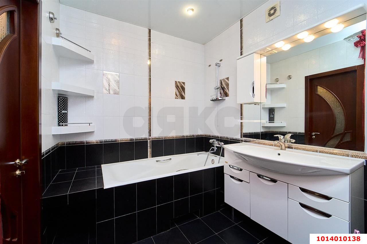 Фото №4: 3-комнатная квартира 120&nbsp;м², 7/16&nbsp;эт. - Краснодар, Прикубанский внутригородской округ, Отделение № 1 совхоза Солнечный, мкр. Фестивальный, ул. Атарбекова, 7