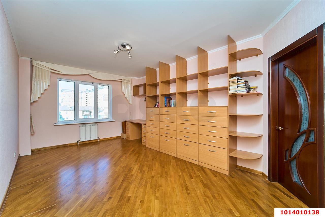 Фото №9: 3-комнатная квартира 120&nbsp;м², 7/16&nbsp;эт. - Краснодар, Прикубанский внутригородской округ, Отделение № 1 совхоза Солнечный, мкр. Фестивальный, ул. Атарбекова, 7