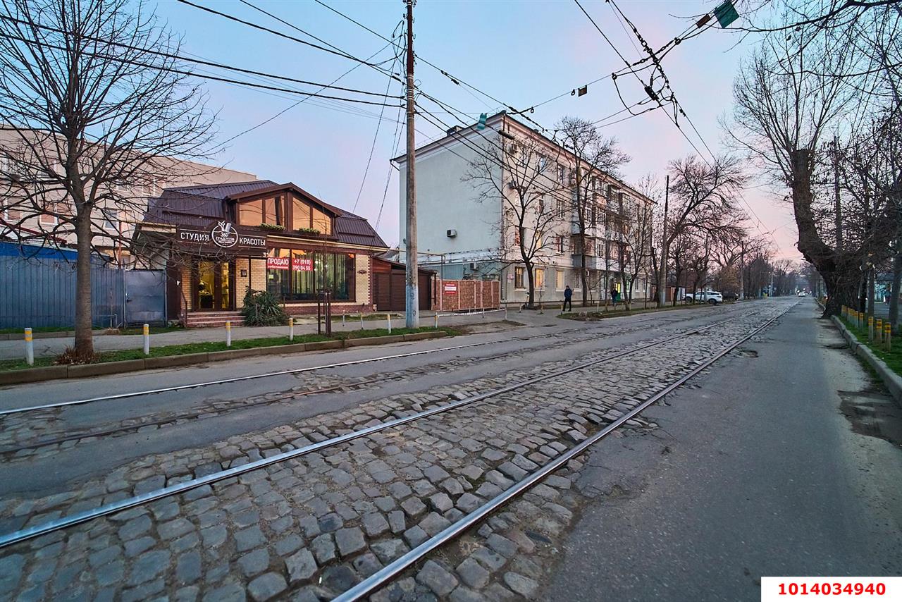 Фото №3: Готовый бизнес 132&nbsp;м², 1/2&nbsp;эт. - Краснодар, Центральный внутригородской округ, мкр. Центральный, ул. Коммунаров, 34/1