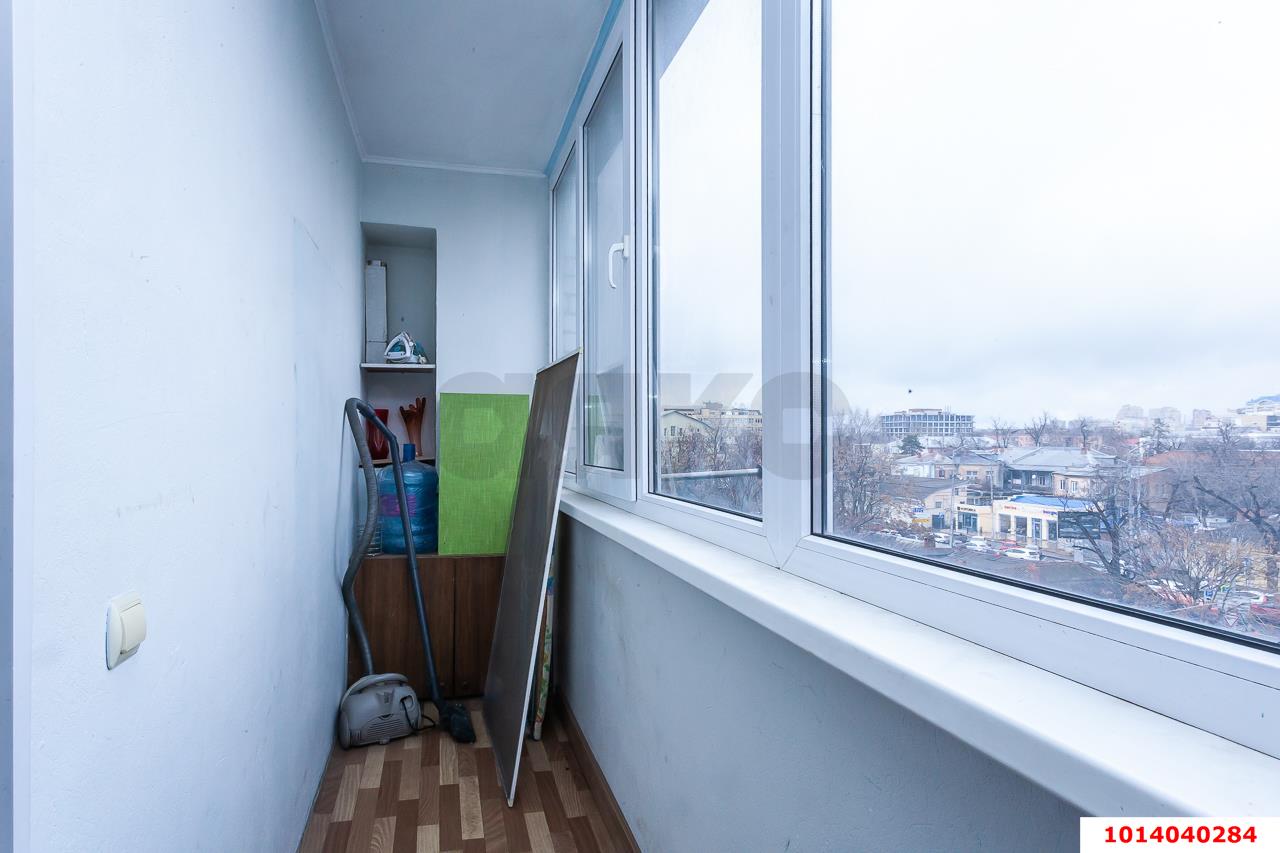 Фото №4: 2-комнатная квартира 55&nbsp;м², 5/9&nbsp;эт. - Краснодар, Центральный внутригородской округ, мкр. Центральный, ул. Красноармейская, 140