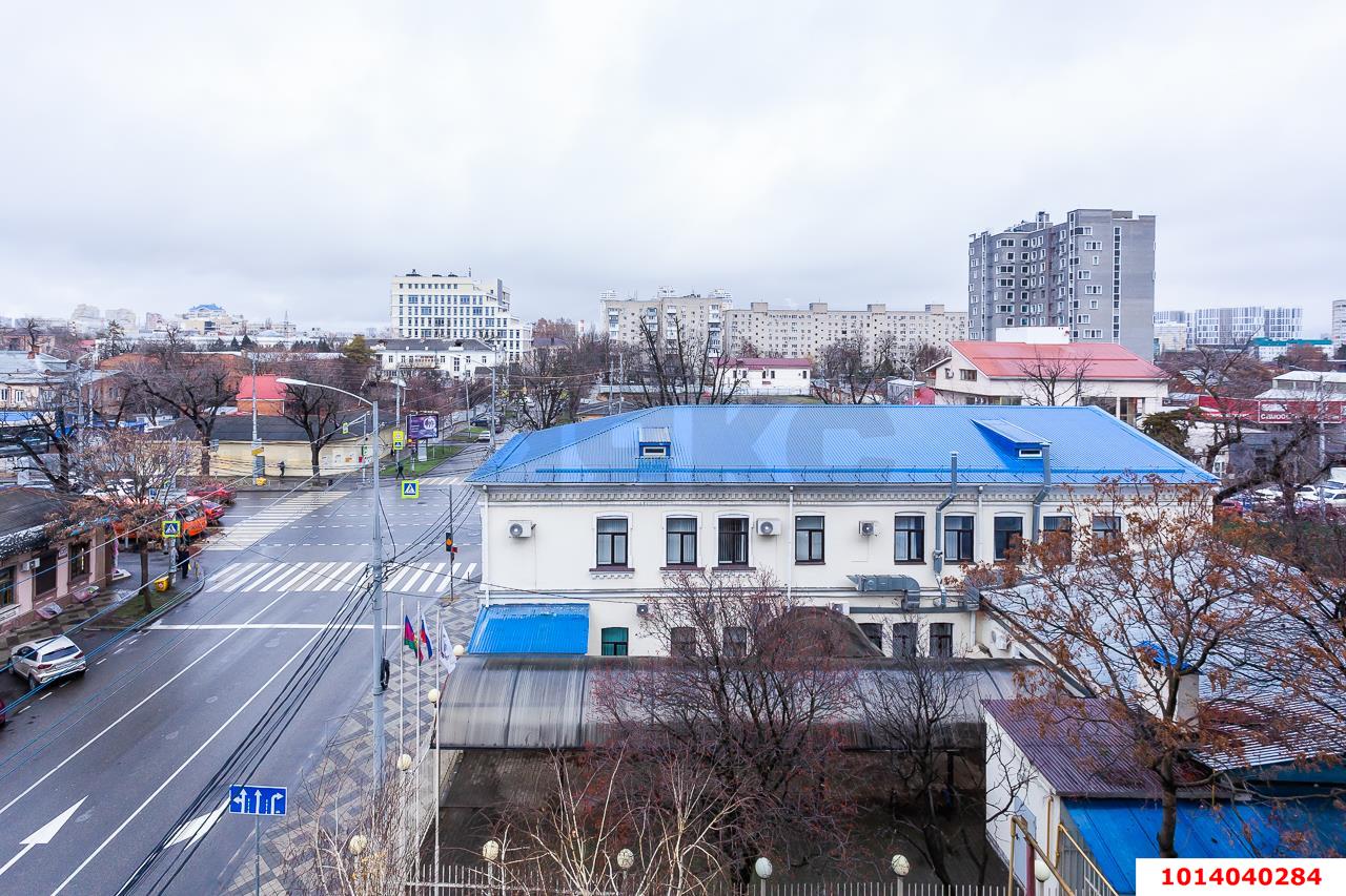 Фото №5: 2-комнатная квартира 55&nbsp;м², 5/9&nbsp;эт. - Краснодар, Центральный внутригородской округ, мкр. Центральный, ул. Красноармейская, 140