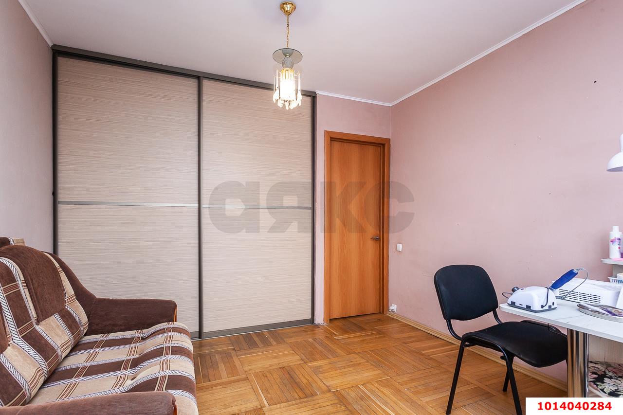 Фото №12: 2-комнатная квартира 55&nbsp;м², 5/9&nbsp;эт. - Краснодар, Центральный внутригородской округ, мкр. Центральный, ул. Красноармейская, 140