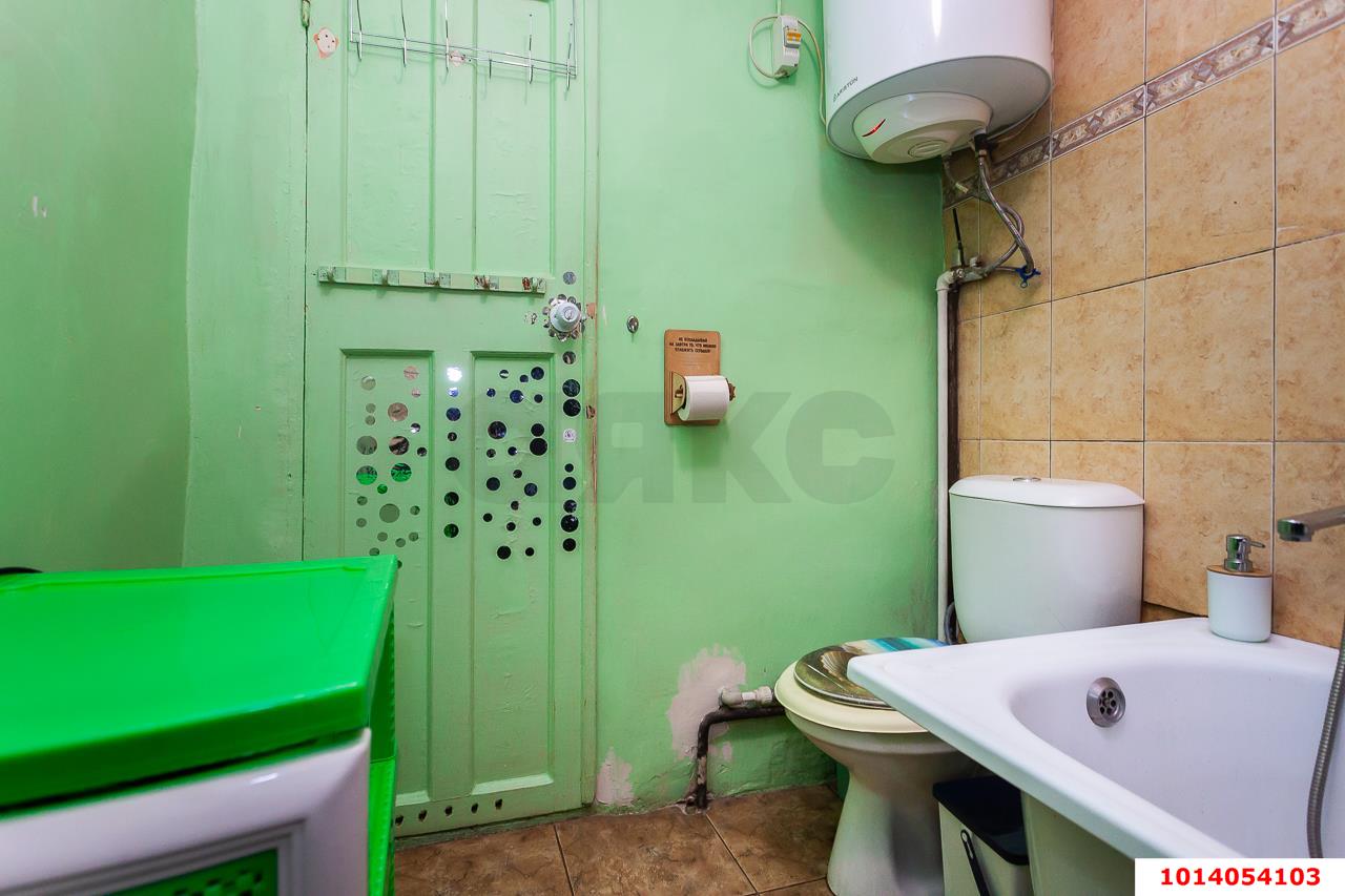 Фото №12: 2-комнатная квартира 37&nbsp;м², 1/1&nbsp;эт. - Краснодар, Центральный внутригородской округ, мкр. Центральный, ул. Леваневского, 6