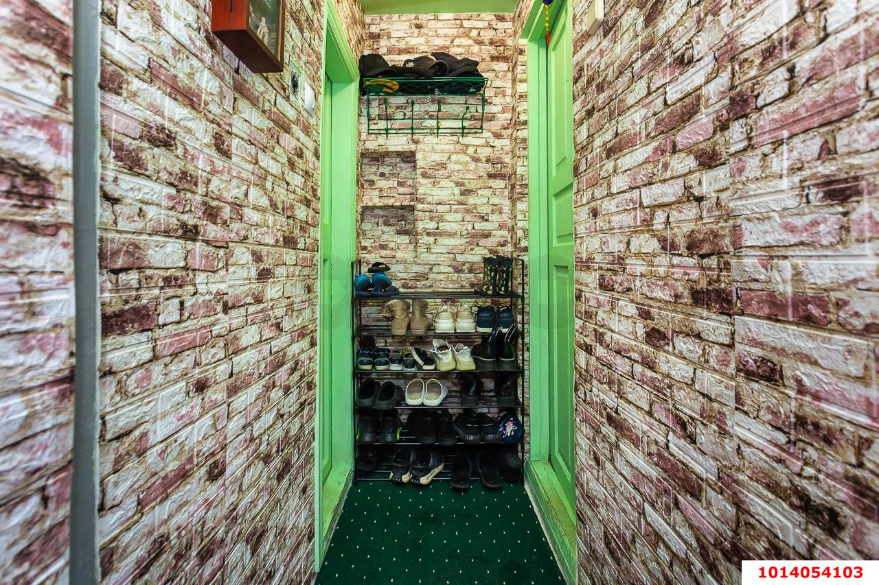 Фото №14: 2-комнатная квартира 37&nbsp;м², 1/1&nbsp;эт. - Краснодар, Центральный внутригородской округ, мкр. Центральный, ул. Леваневского, 6