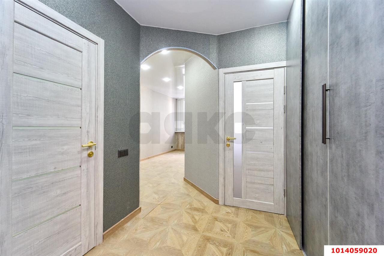 Фото №5: 1-комнатная квартира 30&nbsp;м², 12/25&nbsp;эт. - Краснодар, Центральный внутригородской округ, Табачная Фабрика, мкр. ЖК Все Свои Вип, ул. Колхозная, 5/2