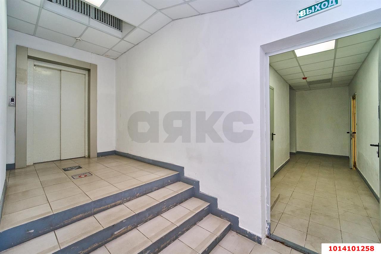 Фото №8: Торговое помещение 53&nbsp;м², -1/18&nbsp;эт. - Краснодар, Центральный внутригородской округ, ЖК Одесский, мкр. Центральный, ул. Коммунаров, 270