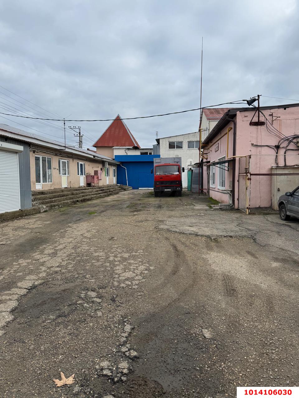 Фото №3: Торговое помещение 1034&nbsp;м², 1/2&nbsp;эт. - Усть-Лабинск, ул. Ободовского, 27